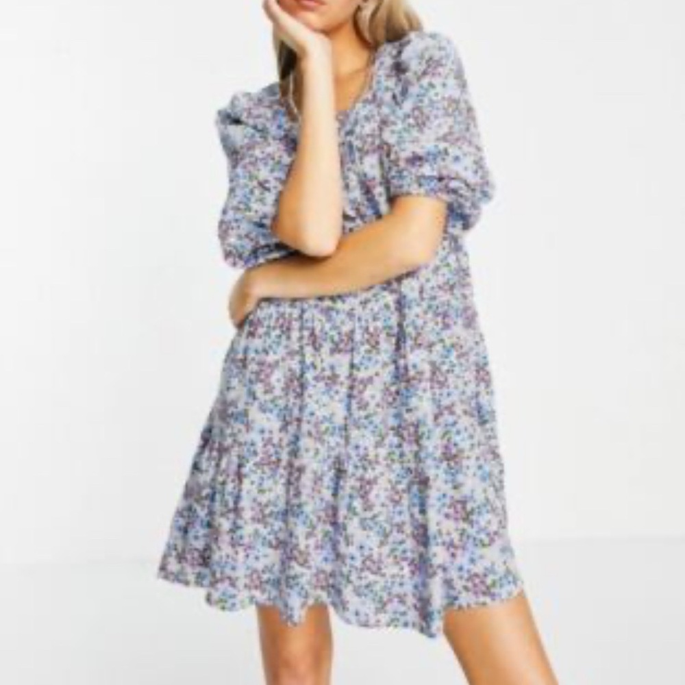 BCBG Paris Floral Babydoll Mini Dress Puff Sleeve Pastel Open Back Size S